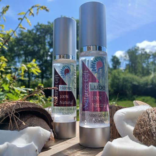 Natural coconut oil and plant-based ingredients used in a natural lube – In Nature with coconuts